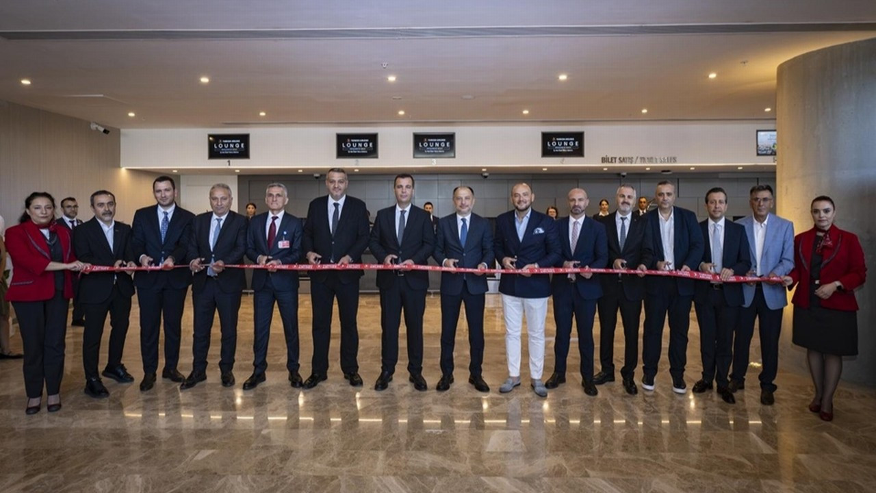 THY’nin Dalaman Havalimanı’ndaki İç Hat Özel Yolcu Salonu hizmete açıldı