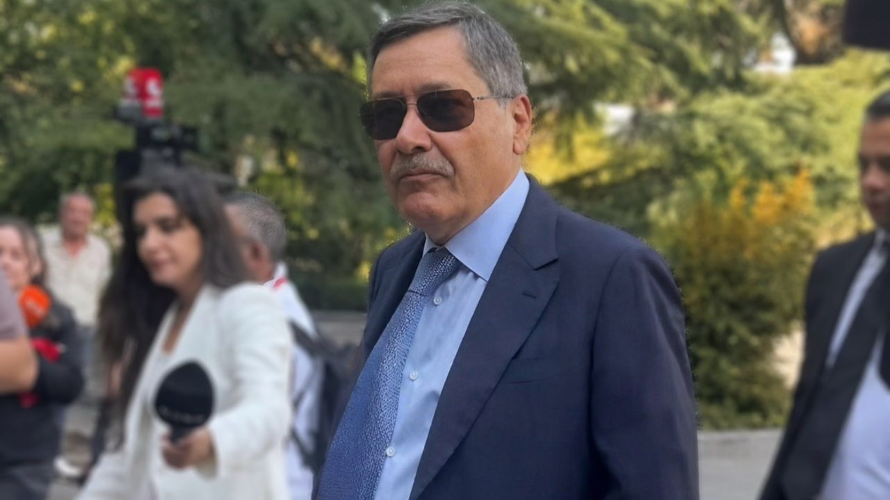 Eski ABB Başkanı Gökçek, şüpheli sıfatıyla adliyede