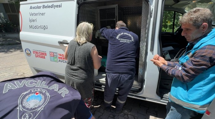 Avcılar'da 'Çöp Ev' ihbarı