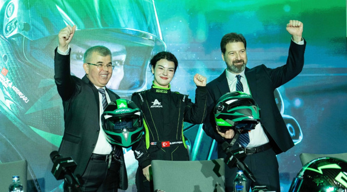 Sena Savaşer ve Astor Şarj’dan reklam filmi lansmanı