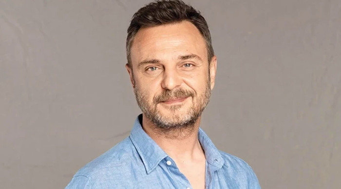 Oyuncu Ogün Kaptanoğlu merdivenden düştü