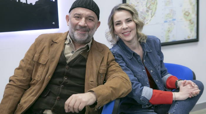 Arka Sokaklar'da mutlu aile tablosu