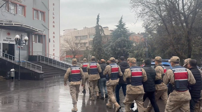 Ankara ve Diyarbakır'da 'tefecilik' operasyonu: 18 tutuklama