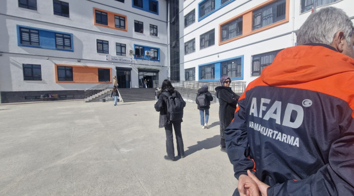 Cıva dökülen sınıftaki öğrenciler taburcu edildi