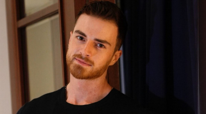 Yakışıklı oyuncu Recep Usta, iddialı projeye dahil oluyor