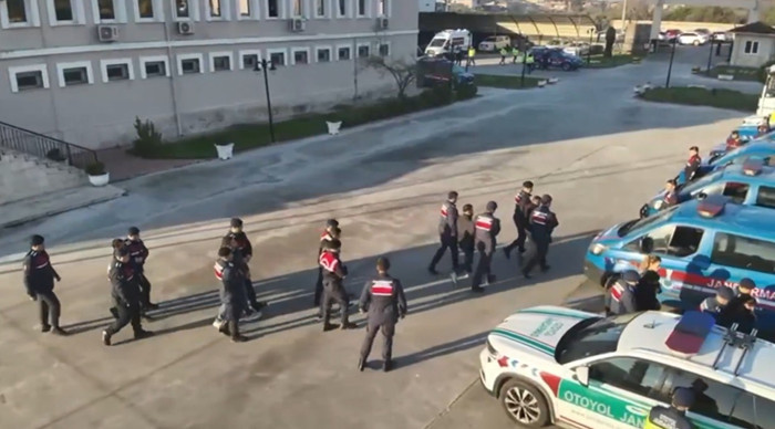 5 ilde organize suç örgütlerine yönelik operasyon; 37 tutuklama