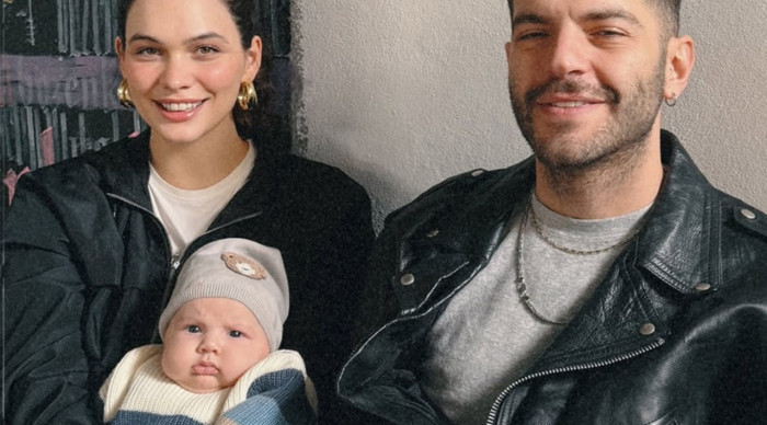Beste Kökdemir ve yakışıklı eşi, bebeklerinin yüzünü gösterdi
