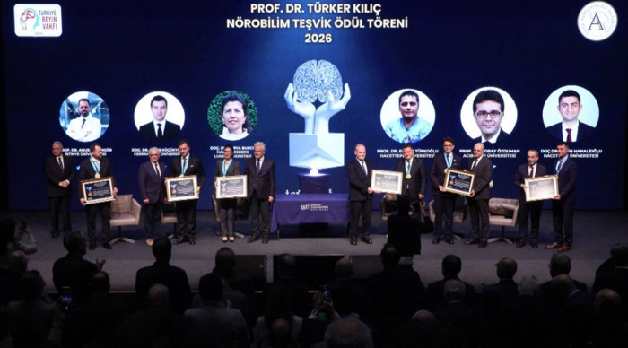 İstinye Üniversitesi’nde ‘Prof. Dr. Türker Kılıç Nörobilim Teşvik Ödülü’ verildi