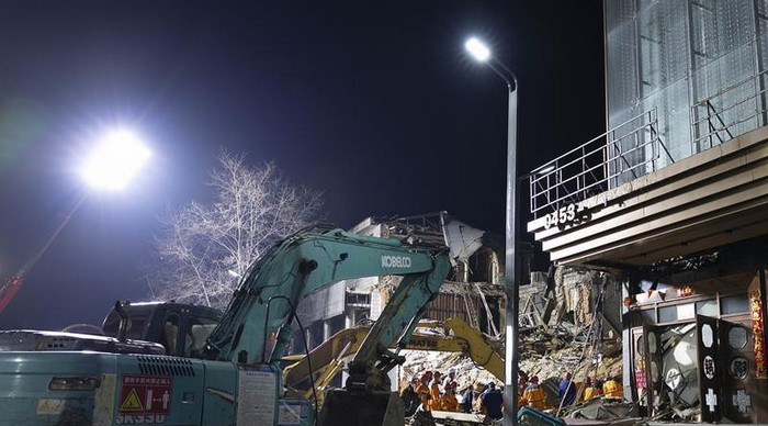 Çin'in Heilongjiang eyaletinde bina çöktü