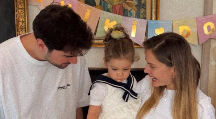 Eda Ece sevimli kızının doğum gününü kutladı