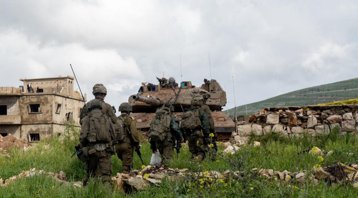 İsrail ordusu: "Lübnan'da Hizbullah'a ait bina ve altyapıları imha ettik"