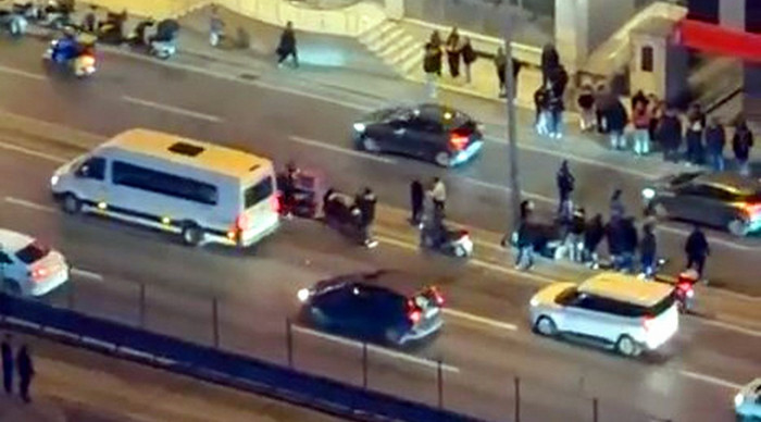 Avcılar D-100’de kaza; motokurye hayatını kaybetti