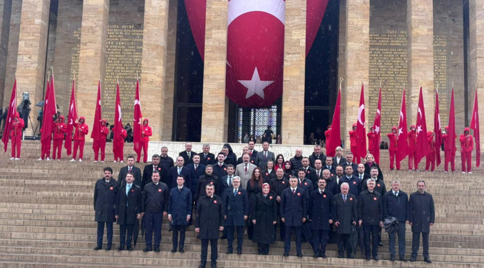 Bakan Tekin, öğrencilerle Anıtkabir'i ziyaret etti