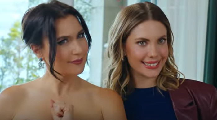 Şevval Sam ve Eda Ece'den sürpriz buluşma