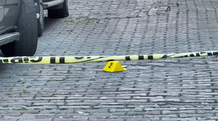 Kağıthane'de uyarı ateşi sırasında berber vuruldu