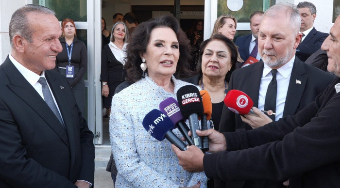 Hülya Koçyiğit KKTC‘de söyleşiye katıldı