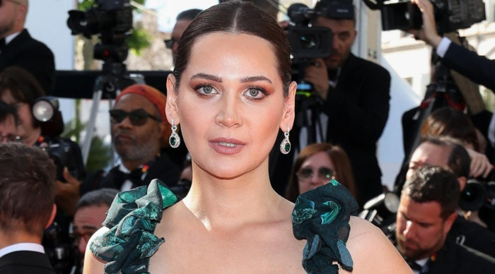 Gülsim Ali, Cannes Film Festivali'nin kırmızı halısında