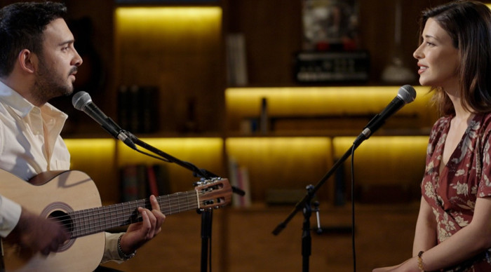 Yeraltı'nın Ceylan'ı Devrim Özkan'dan şarkı performansı