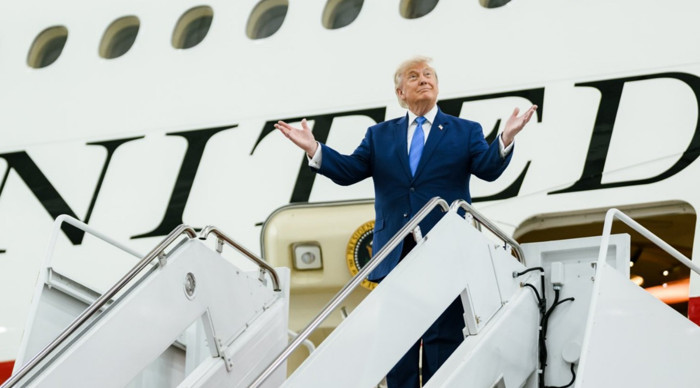 Trump, yeni başkanlık uçağını tanıttı: Türkiye'ye geleceğini açıkladı