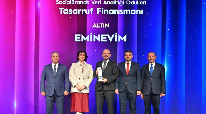Eminevim'e Brandverse Awards'tan altın ödül