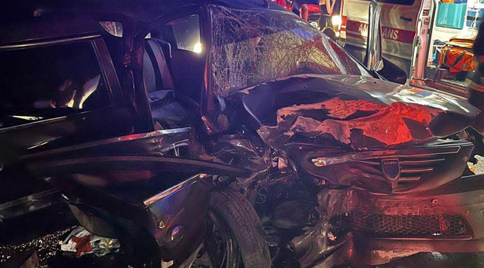 Kırklareli'de otomobiller çarpıştı; 2 ölü, 4 yaralı