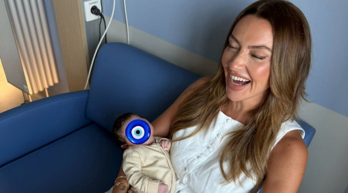 Şarkıcı Hadise'nin ikinci yeğen mutluluğu