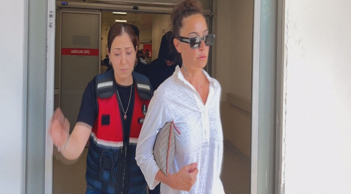 Ünlü isimler otobüslerle Adli Tıp'a götürüldü