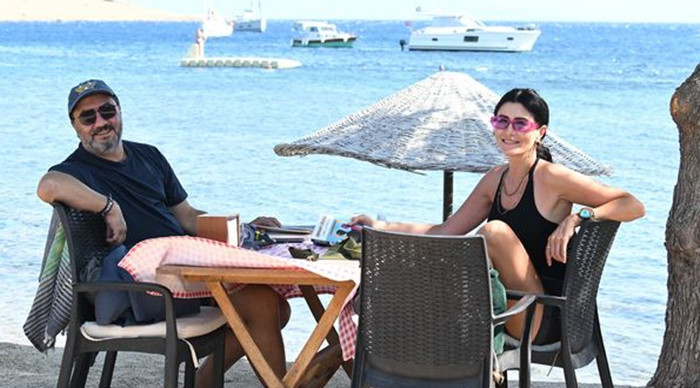 Deniz Çakır ve eşinin kıskandıran mutluluğu