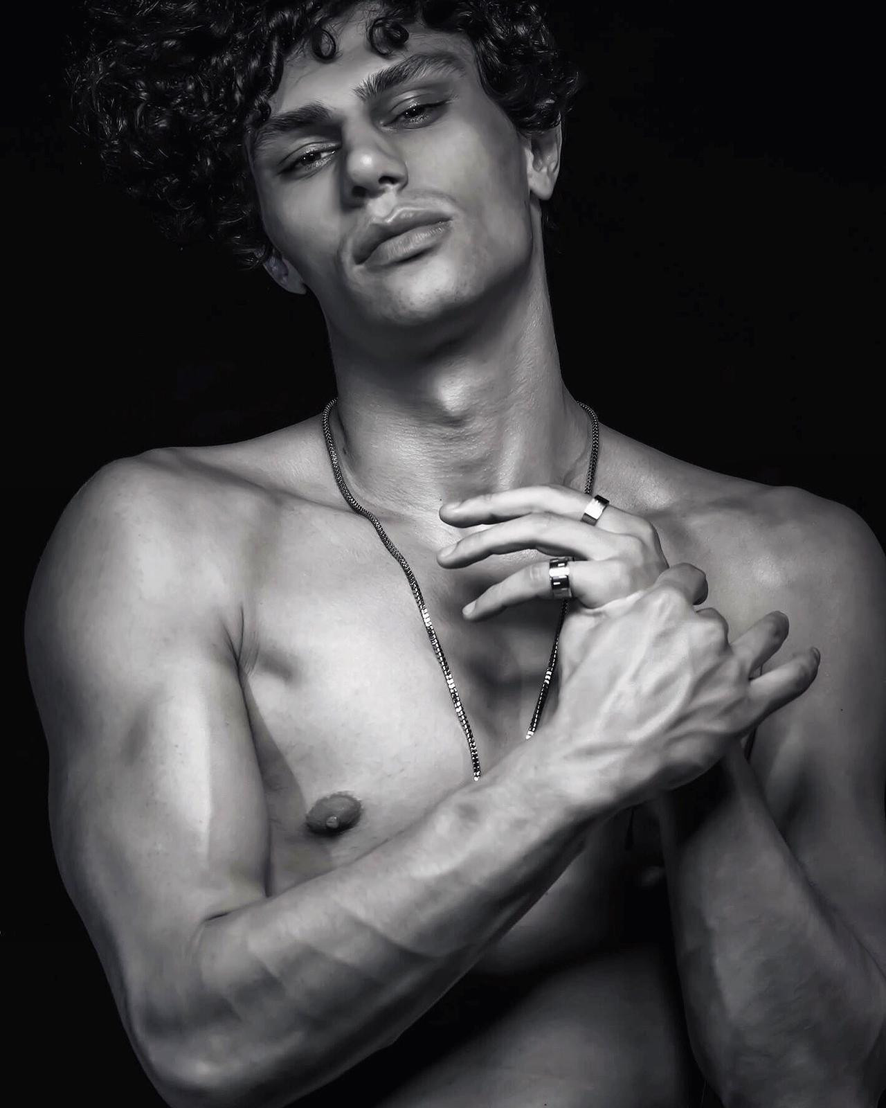 Kaan Alkan: O artık Lucifer Michealson - Resim : 2