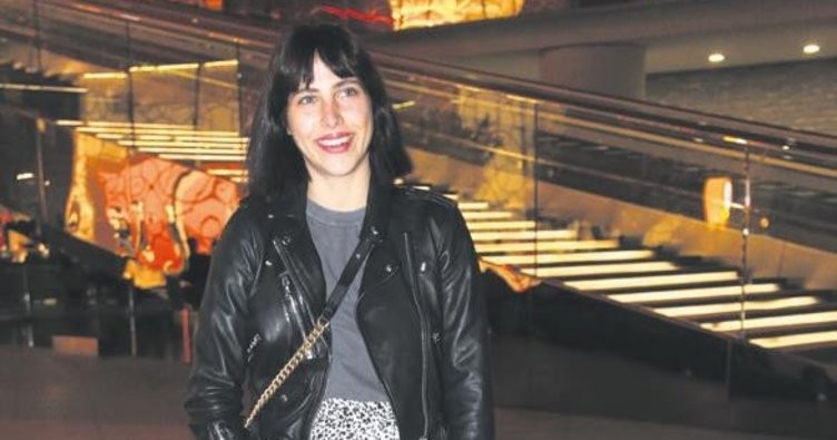 Zehra Çilingiroğlu'nun neşeli alışverişi