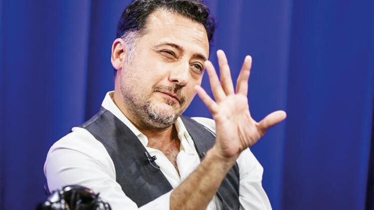 Yiğit Özşener'i yemeden içmeden kestiren aşk acısı!