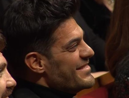 Hadise ve Çağla Şıkel göz temasından kaçındı