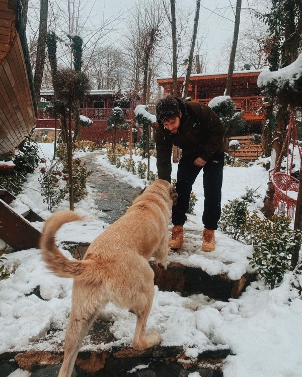 İpek Filiz Yazıcı ve Ufuk Beydemir'in romantik kar tatili