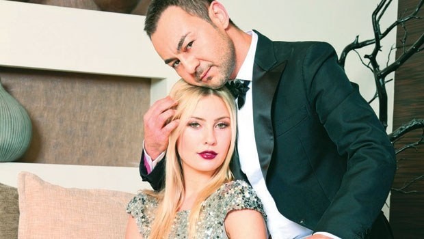 Chloe Loughnan'ın evlilik haberi en çok Serdar Ortaç'ı sevindirdi - Resim : 2