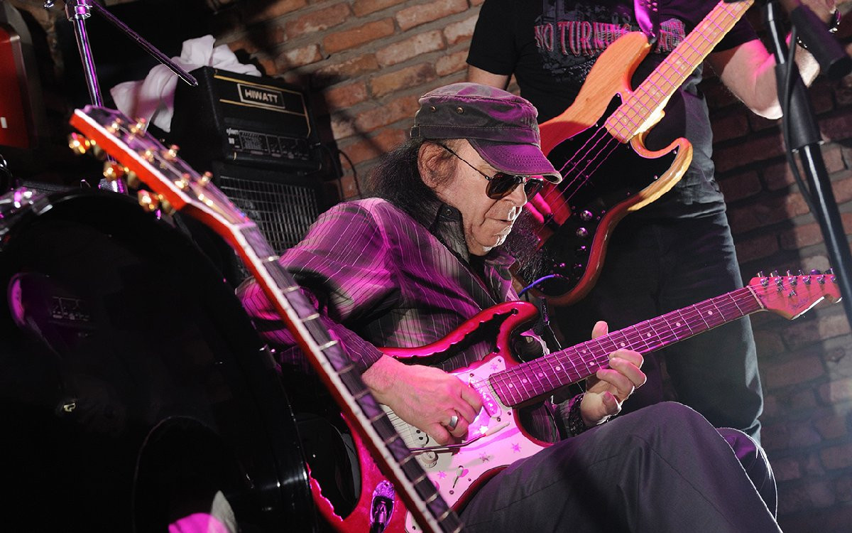 Erkin Koray'ın vasiyeti üzerine tören düzenlenmeyecek - Resim : 3