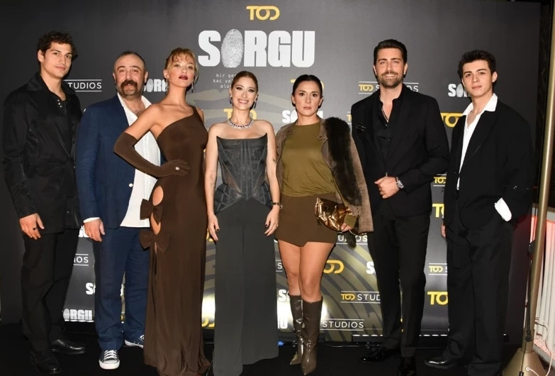 Hazal Kaya: "Biri kocama asılırsa çok eğlenirim" - Resim : 3