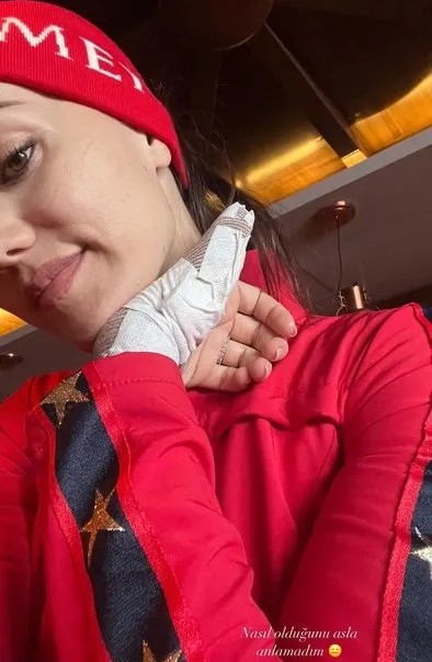 Kar tatilleri gündem olan Fahriye Evcen nazara geldi - Resim : 4