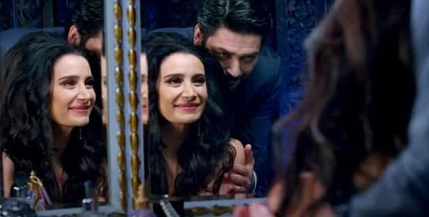 Uzak Şehir'de Sıla şarkısıyla romantizm