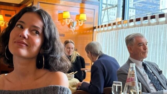 Pelin Akil'e öğle yemeğinde büyük sürpriz