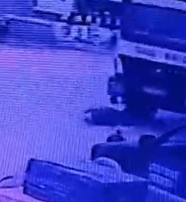 Sakarya'da çöp kamyonunun altında kalan yaşlı adam öldü