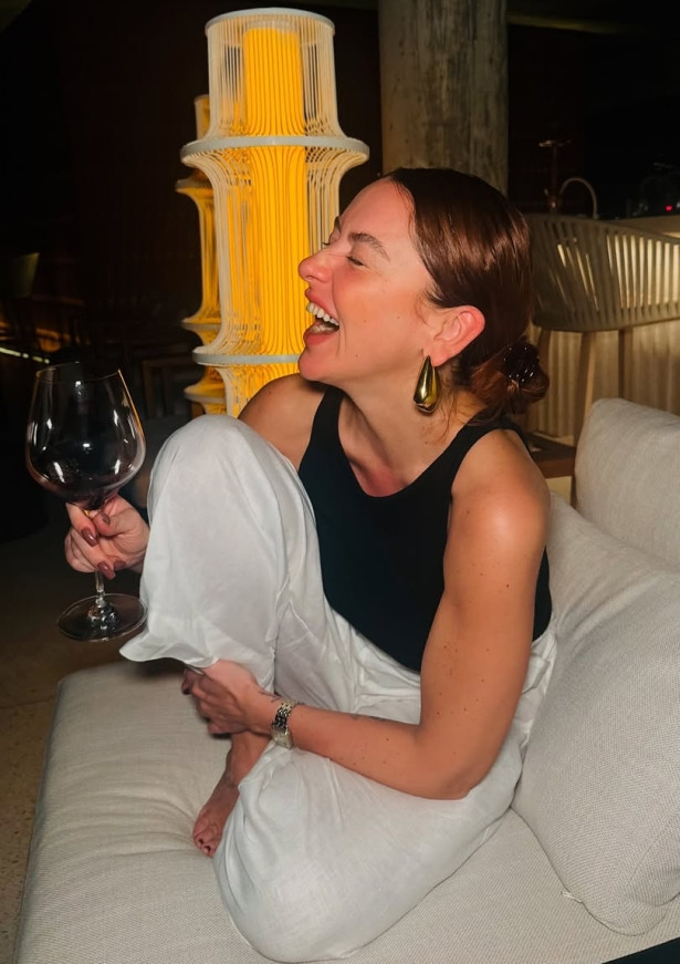 Hadise, bikinili pozlarıyla sezona merhaba dedi - Resim : 2