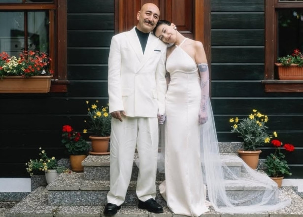 Melike Şahin'den iş insanı eşine ilan-ı aşk