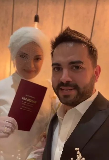 Kadir Ezildi nikah masasına oturdu