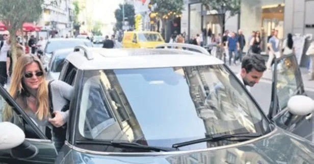 Can Aslantuğ rol arkadaşıyla sobelendi!