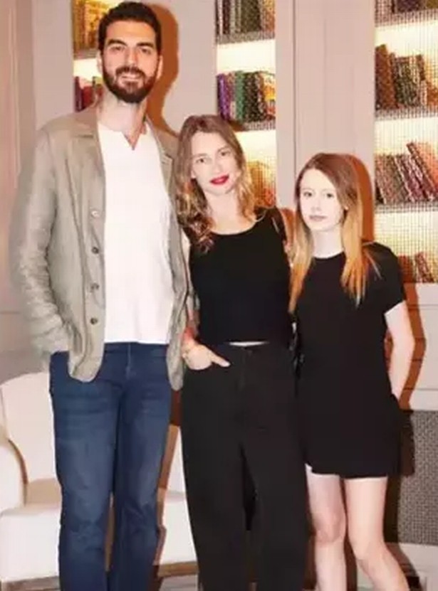Tuba Ünsal genç aşkını, kızıyla tanıştırdı
