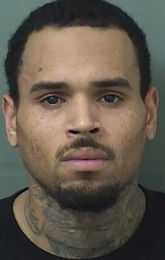 Amerikalı şarkıcı Chris Brown tutuklandı