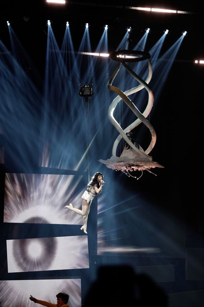 Katy Perry, konserini yarıda kesip seyirciyi azarladı! Nedeni sonra ortaya çıktı - Resim : 2