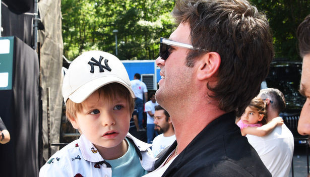 Kurt Efe'nin babası Kıvanç Tatlıtuğ'a olan benzerliği şaşırttı - Resim : 4