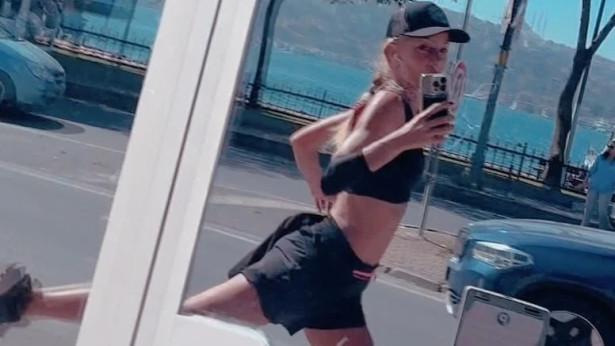 Bade İşçil her gün 5 kilometre yürüyor