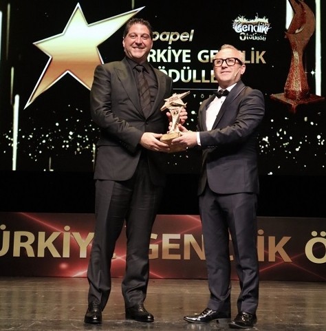 Papel Yönetim Kurulu Başkanı Yıldırım’a, ‘Gençlik Prestij Ödülü’ verildi